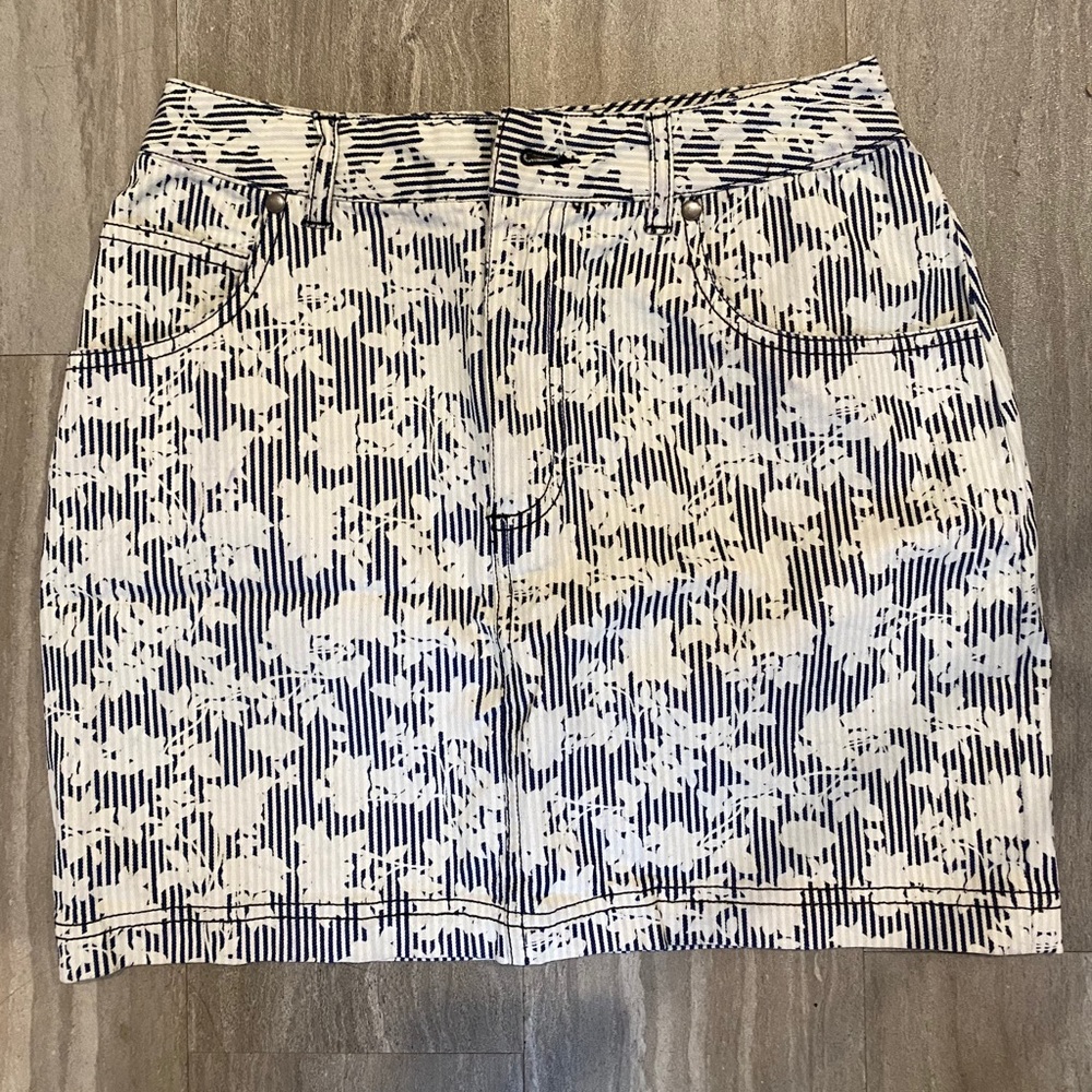 BDG. Denim floral skirt